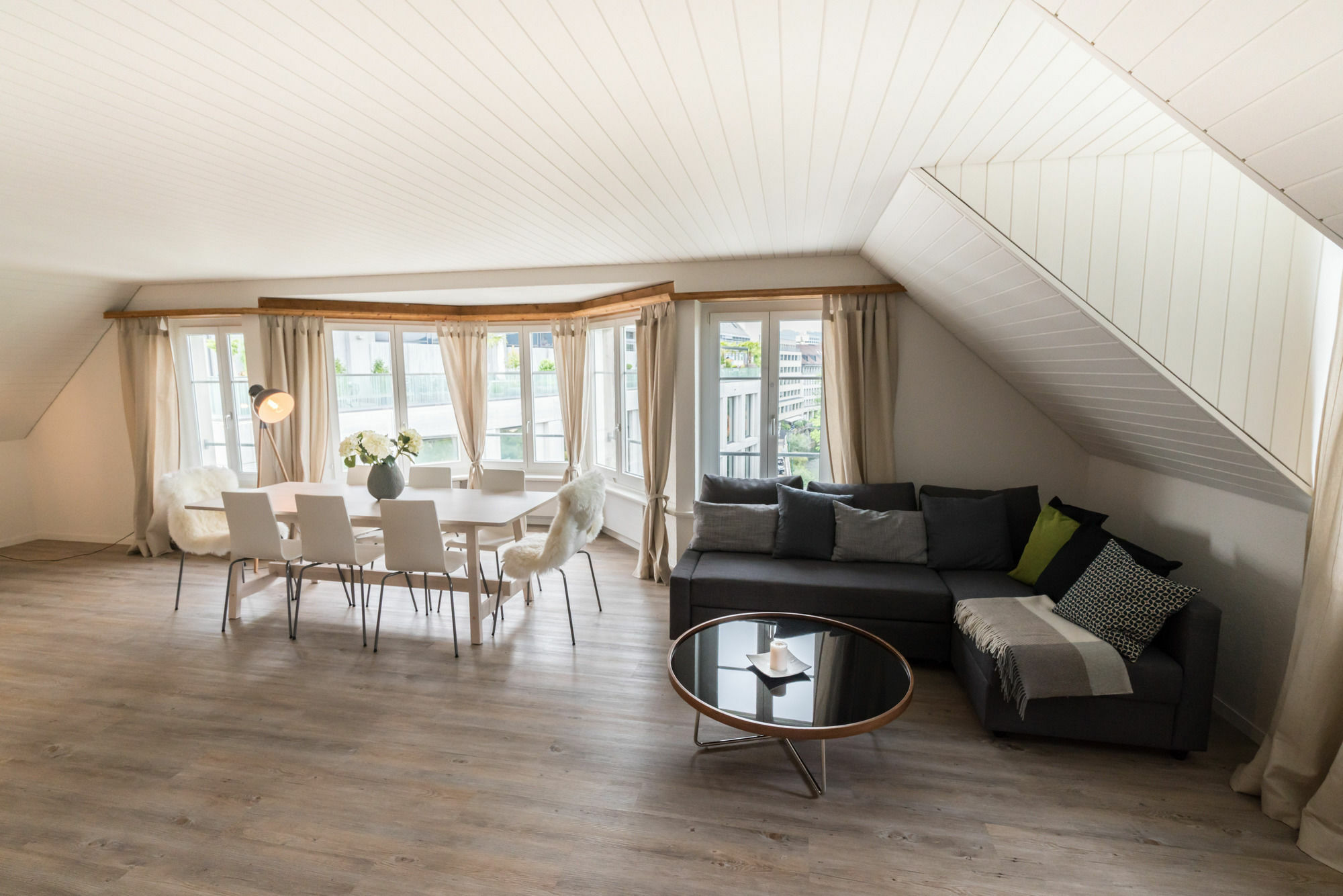 Loewenplatz Apartment Near Station By Airhome Zurich Ngoại thất bức ảnh